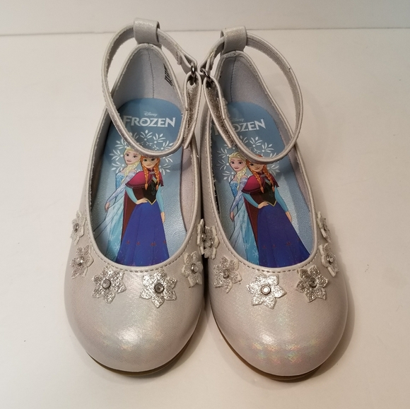 Disney Other - Wedged dress shoes / frozen movie themed.